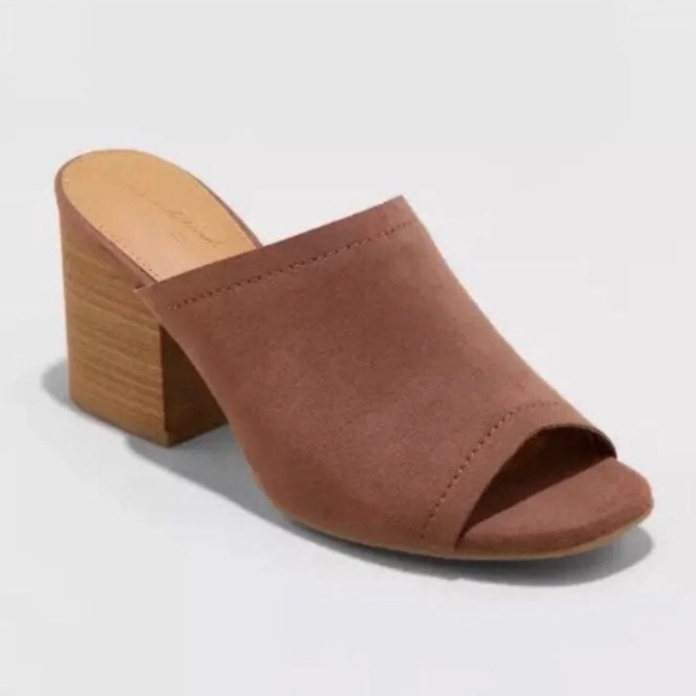NWT Women’s Microsuede Stacked Heeled Wedge Mules NEVER worn!